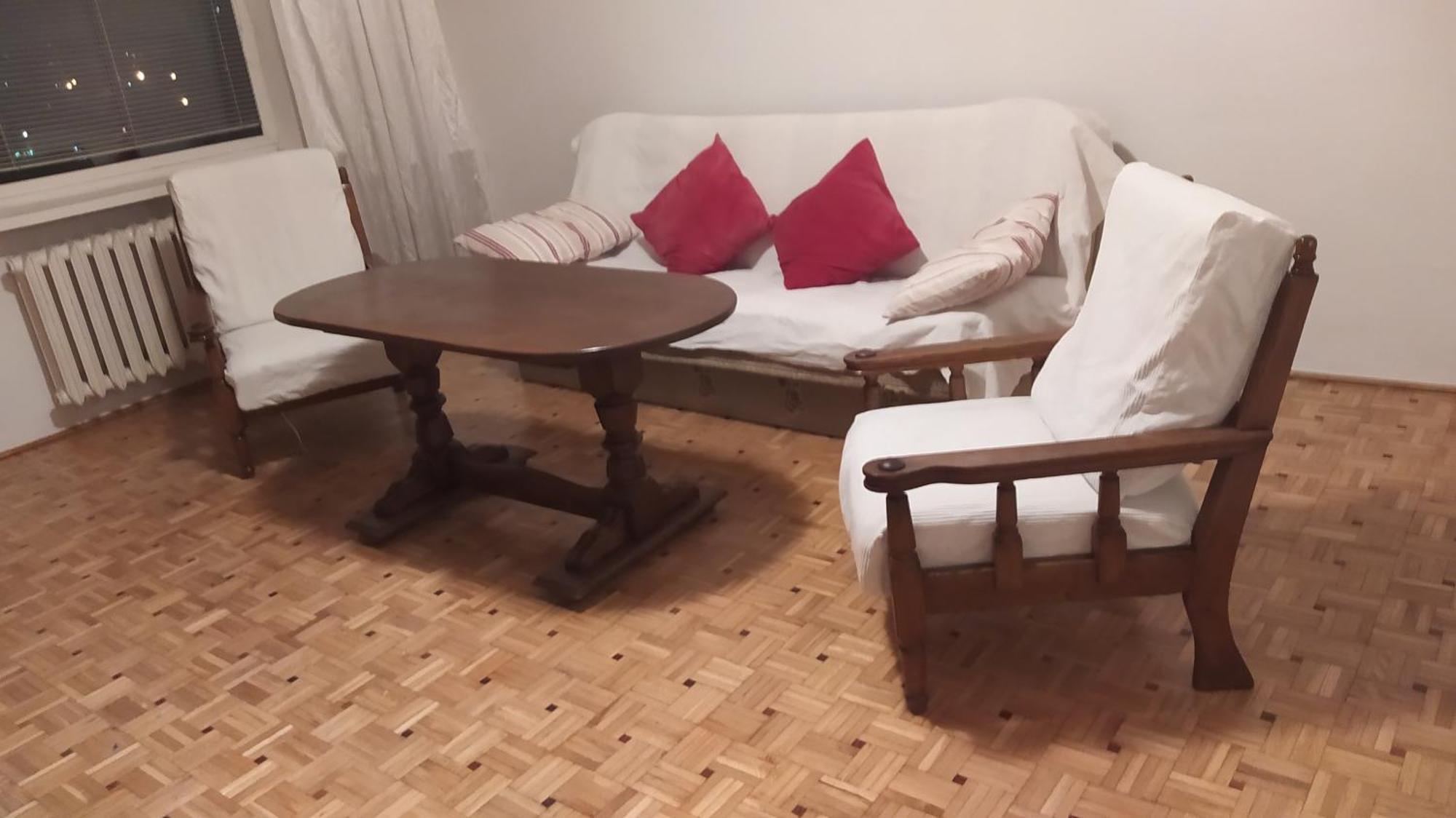 Uroczy Apartament Z Bezplatnych Parkingiem วอร์ซอ ภายนอก รูปภาพ